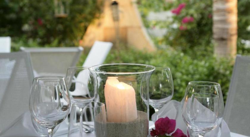The Caribbean Court Boutique Hotel Βέρο Μπιτς Εξωτερικό φωτογραφία