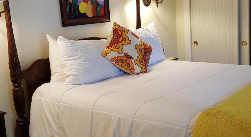 The Caribbean Court Boutique Hotel Βέρο Μπιτς Εξωτερικό φωτογραφία