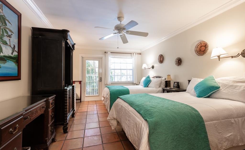 The Caribbean Court Boutique Hotel Βέρο Μπιτς Εξωτερικό φωτογραφία