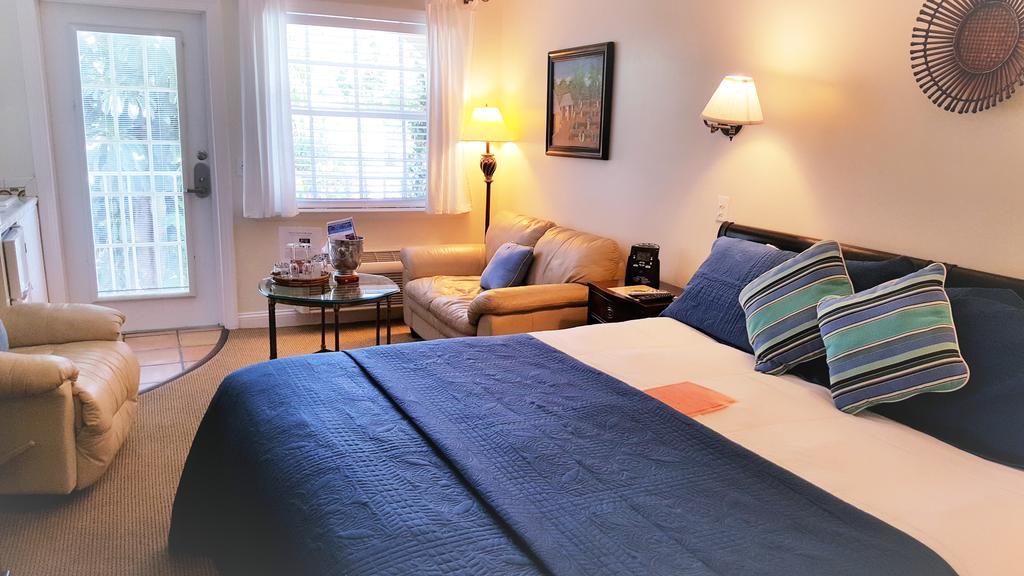 The Caribbean Court Boutique Hotel Βέρο Μπιτς Εξωτερικό φωτογραφία